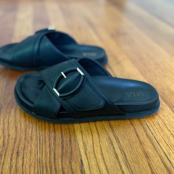 MIA summer slides, Size: 6.5, Color: black - Picture 4 of 8